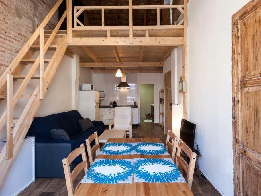 Apartamento En Casa Historica En La Playa Valencia Luaran gambar